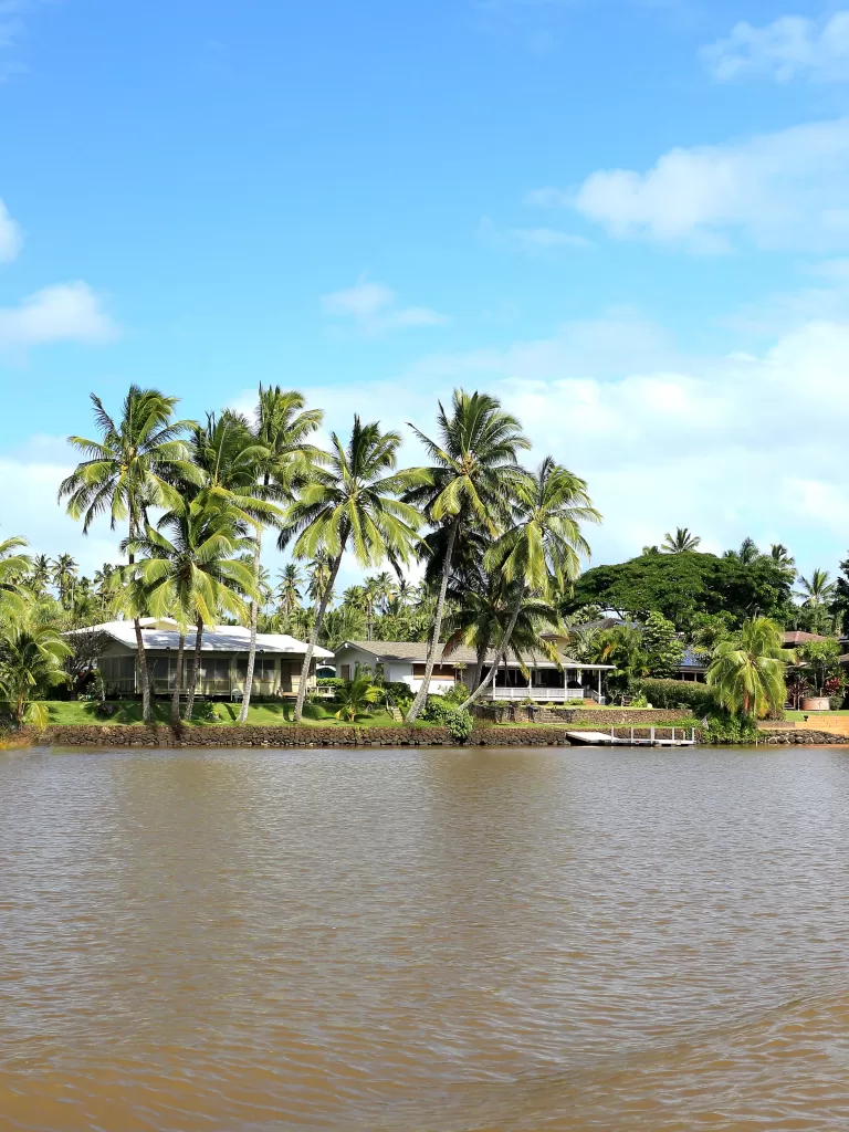 image of fern grotto boat tour in kauai