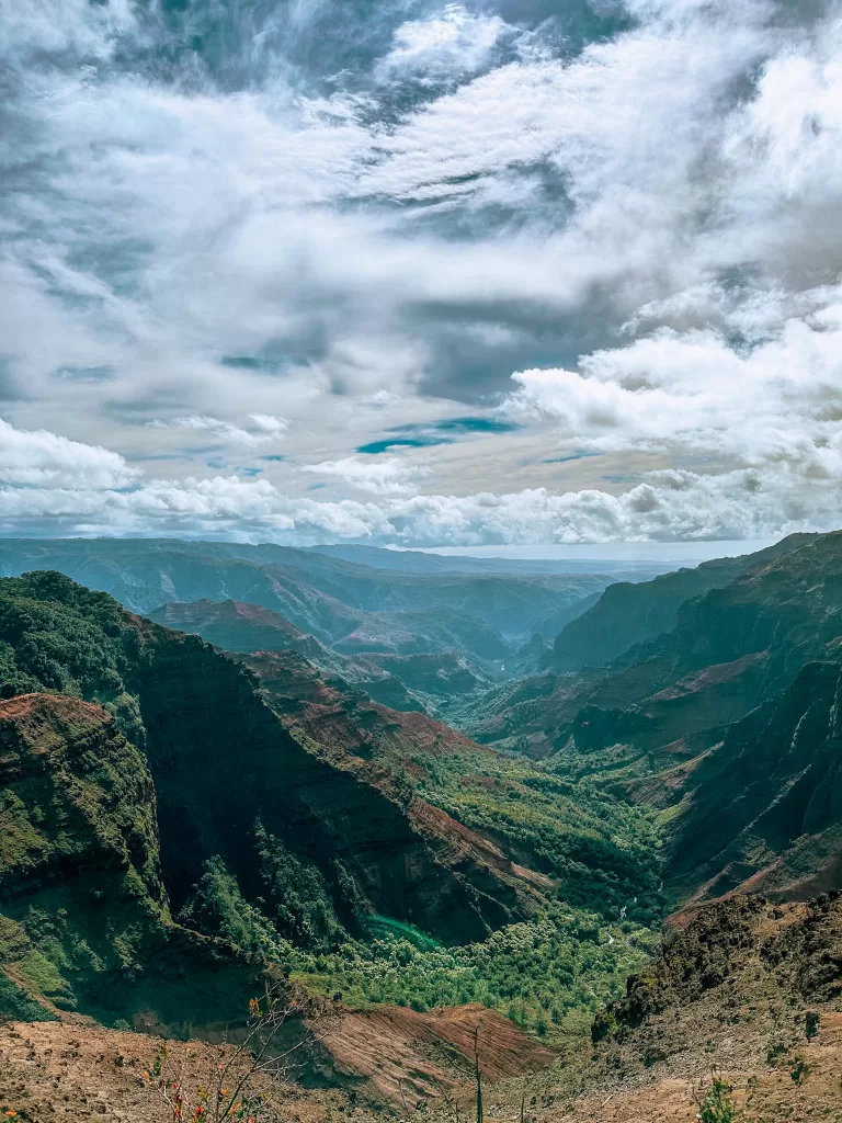 image of waimea canyon for a 5-day itinerary kauai